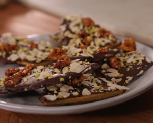 Caramel Crunch Chocolate Bark