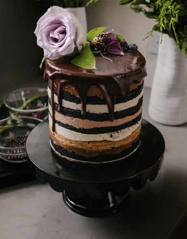 Blondery Ganache Cake Drip