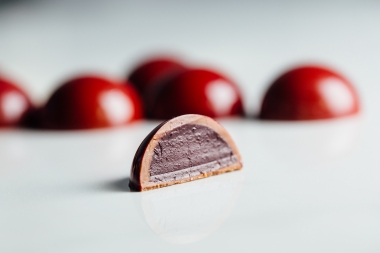 BLACK CURRANT MADAGASCAR GANACHE